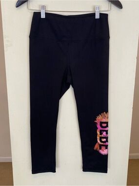 Bebe Sport Black Capri Stretch Workout Leggings Womens Small Tropical Logo